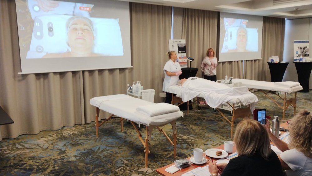 Ribeskin - 14.11. 2024 - Praha